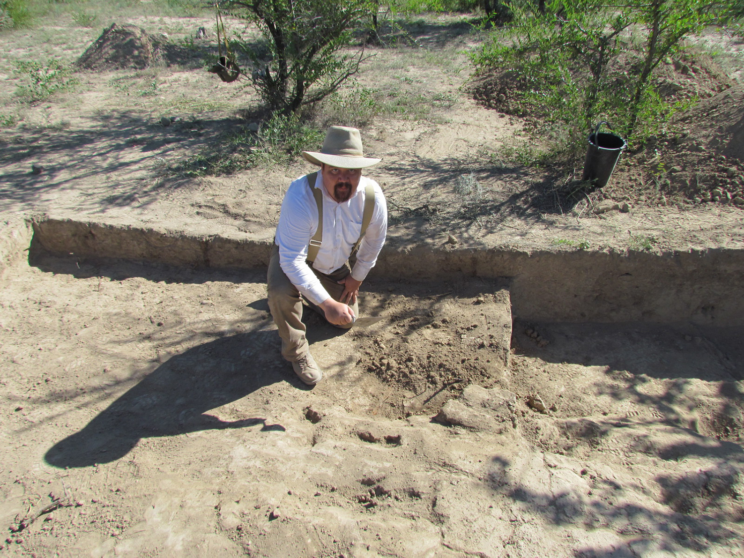 Picture 2 Stewart excavation Kazakhstan.JPG